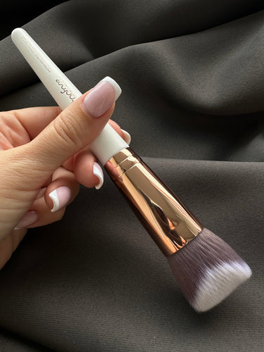 Top Face Pro Foundation Brush